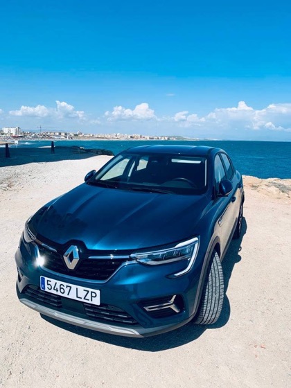 Renault Arkana голубой 2022